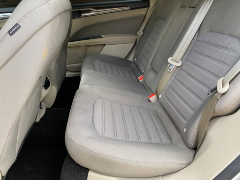 Used 2019 Ford Fusion SE image 37