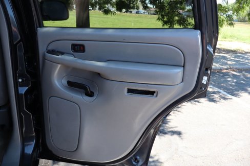 Used 2004 Chevrolet Tahoe LS image 25