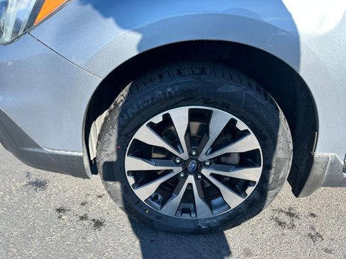 Used 2017 Subaru Outback 2.5i Limited image 12