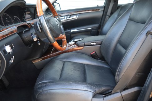 Used 2010 Mercedes-Benz S 550 4MATIC image 12