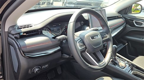Used 2022 Jeep Compass Trailhawk w/ Trailhawk Convenience Group image 6
