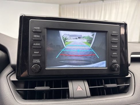 Used 2019 Toyota RAV4 LE image 22