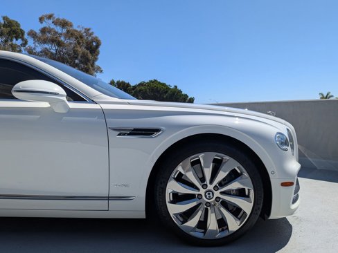 Certified 2021 Bentley Flying Spur W12 image 7
