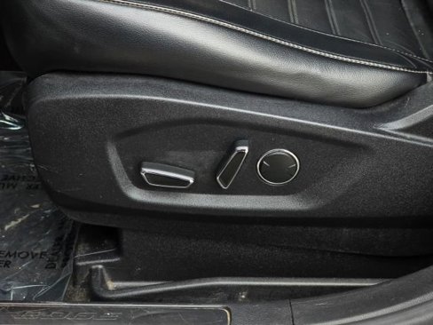 Used 2015 Ford Edge SEL w/ Equipment Group 201A image 10