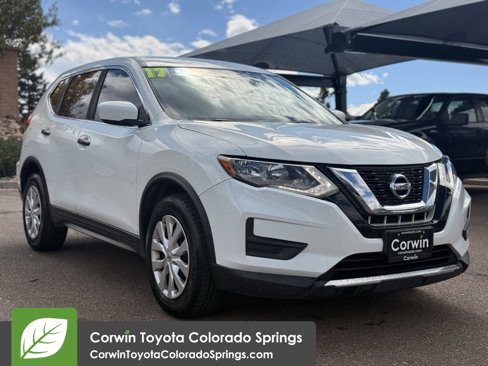 Used 2017 Nissan Rogue S image 1