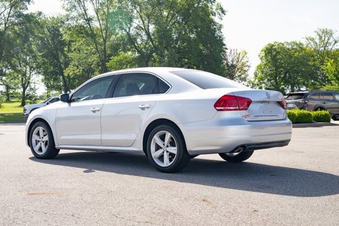Used 2013 Volkswagen Passat TDI SE image 4