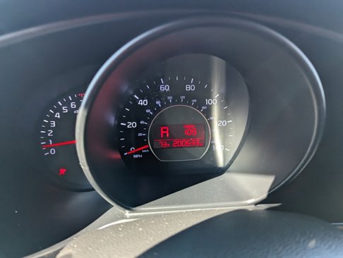Used 2014 Kia Soul + image 19