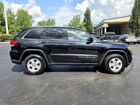 Used 2017 Jeep Grand Cherokee Laredo w/ Quick Order Package 23E image 10