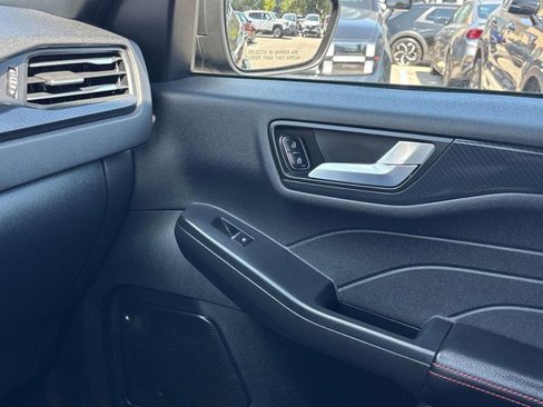 Used 2024 Ford Escape ST-Line image 30