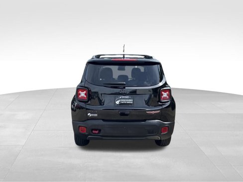 Used 2020 Jeep Renegade Trailhawk image 8