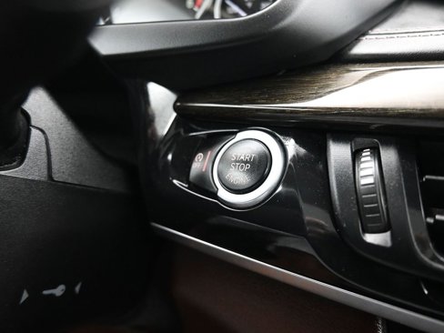 Used 2015 BMW X5 xDrive35d image 20