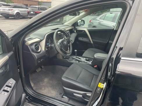 Used 2015 Toyota RAV4 LE image 15