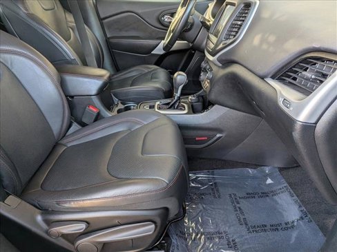 Used 2018 Jeep Cherokee Trailhawk w/ Quick Order Package 27L image 21