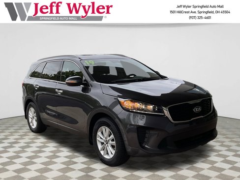 Used 2019 Kia Sorento LX w/ LX Convenience Package image 1