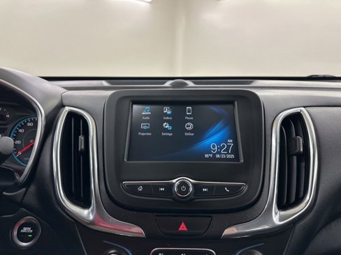 Used 2018 Chevrolet Equinox LT image 44