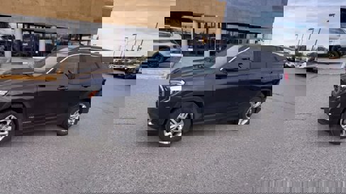 Used 2018 GMC Terrain SLE image 4