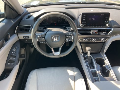 Used 2019 Honda Accord LX image 21