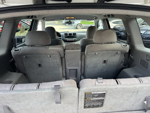 Used 2012 Toyota Highlander SE image 21
