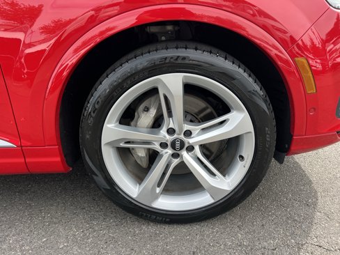Used 2019 Audi Q7 3.0T Prestige image 11