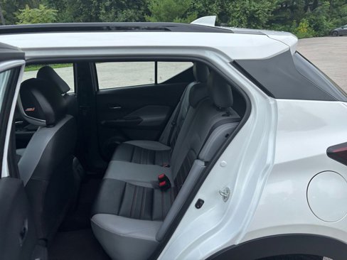 Used 2023 Nissan Kicks SR image 23