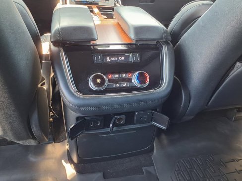 Used 2019 Lincoln Navigator Select w/ Technology Package image 11
