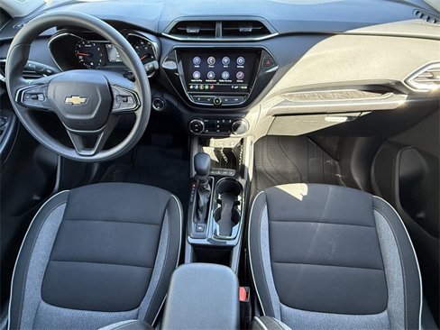 Used 2023 Chevrolet TrailBlazer LT w/ Convenience Package image 36