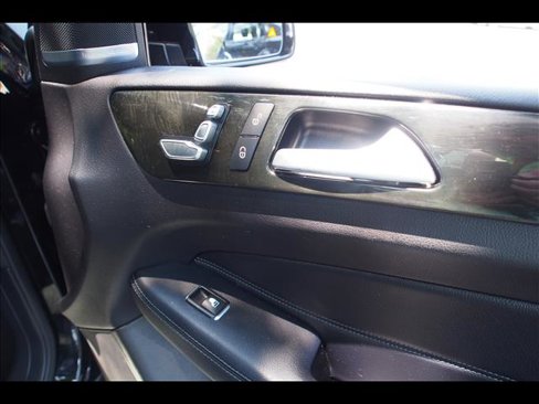Used 2018 Mercedes-Benz GLE 350 4MATIC image 13