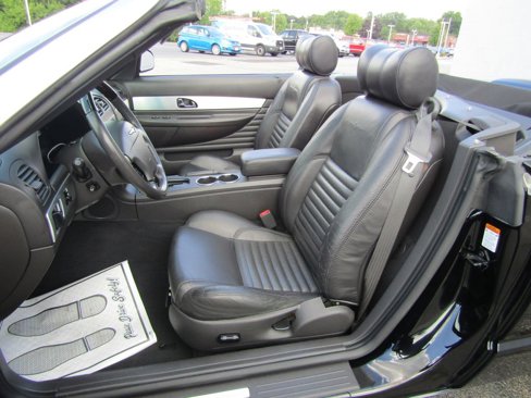 Used 2002 Ford Thunderbird image 26