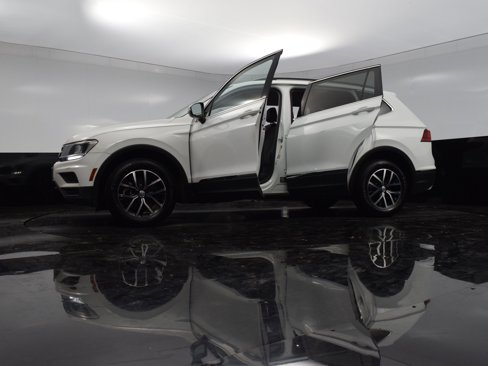 Used 2021 Volkswagen Tiguan SEL image 36