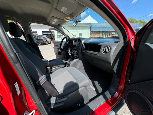 Used 2010 Jeep Compass Sport image 23