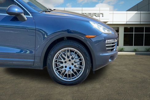 Used 2014 Porsche Cayenne S image 39