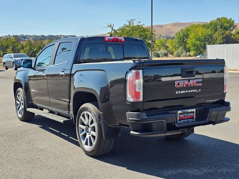Used 2022 GMC Canyon Denali image 4