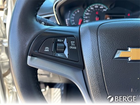 Used 2018 Chevrolet Trax LT w/ LT Convenience Package image 27