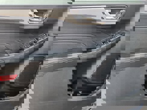 Used 2022 Ford Escape SEL image 11