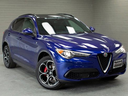 Used 2022 Alfa Romeo Stelvio Ti image 11