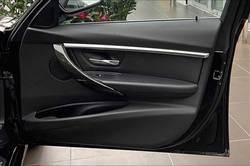 Used 2017 BMW 330e image 20