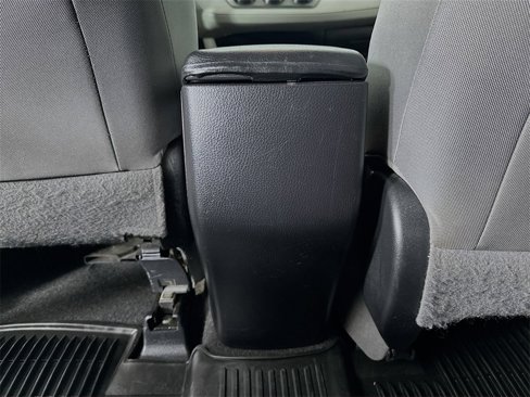 Used 2015 Toyota RAV4 LE image 29