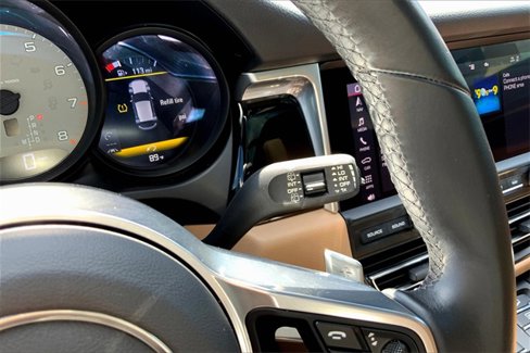 Certified 2021 Porsche Macan S image 37