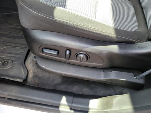 Used 2018 Chevrolet Traverse LT image 21