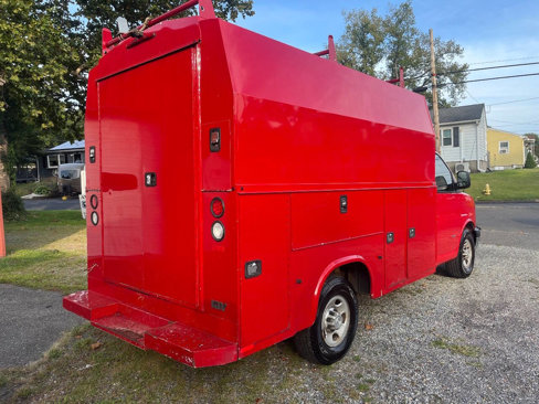 Used 2014 Chevrolet Express 3500 image 2