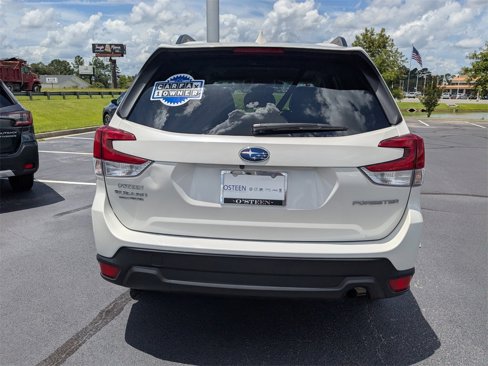 Certified 2021 Subaru Forester Premium image 5