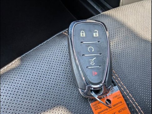 Used 2023 Chevrolet Equinox Premier image 19