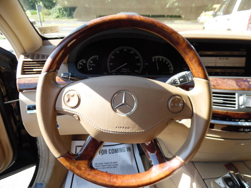 Used 2008 Mercedes-Benz S 550 4MATIC w/ AMG Sport Pkg image 12
