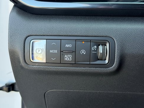 New 2026 GMC Terrain AT4 w/ Convenience Package III image 17