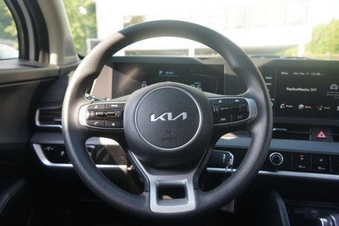 Used 2024 Kia Sportage LX image 41