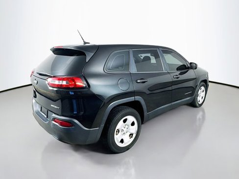 Used 2015 Jeep Cherokee Sport image 7