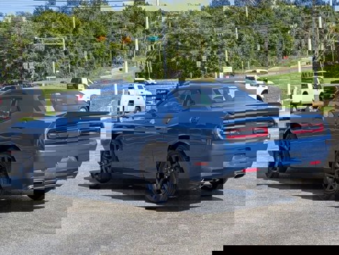 Used 2022 Dodge Challenger SXT w/ Blacktop Package image 6