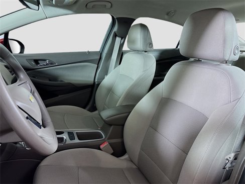Used 2016 Chevrolet Cruze LS image 18