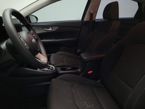 Used 2019 Kia Forte LXS image 17