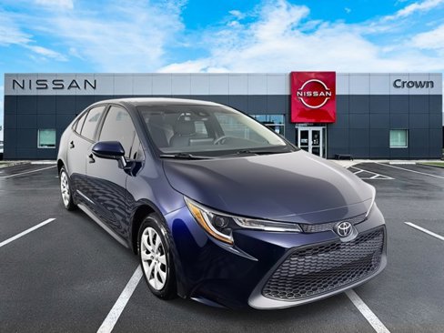 Used 2022 Toyota Corolla LE image 1